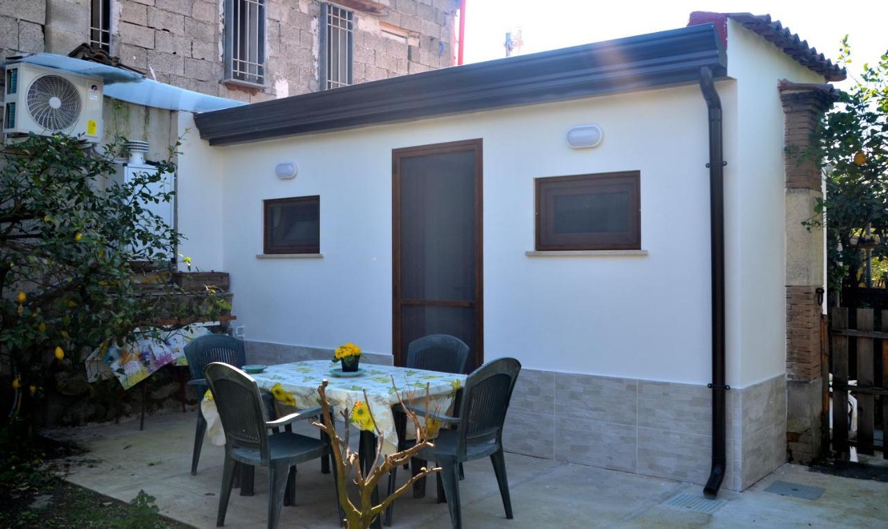 Dog House From Pompei-Amalfi Bed & Breakfast SantʼAntonio Abate Exterior foto